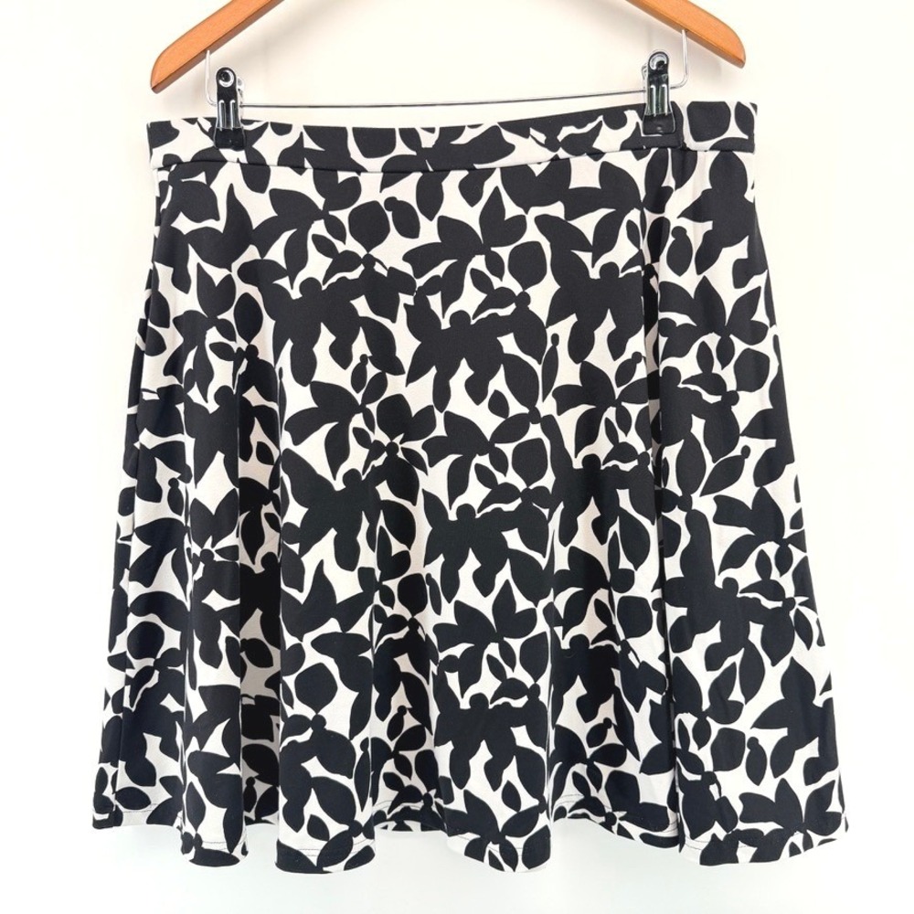 Cynthia Rowley Floral Skirt Womens XL Black White A-Line Pockets Knee Length